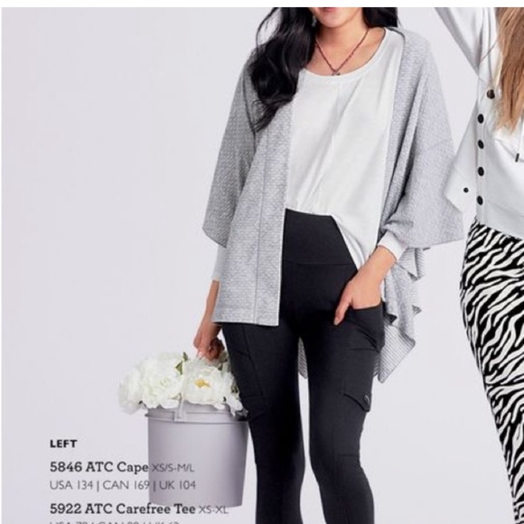 Cabi ATC Reversible Cape - Picture 2 of 9